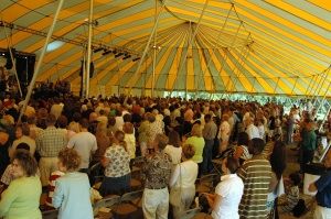 The crowd in the tent